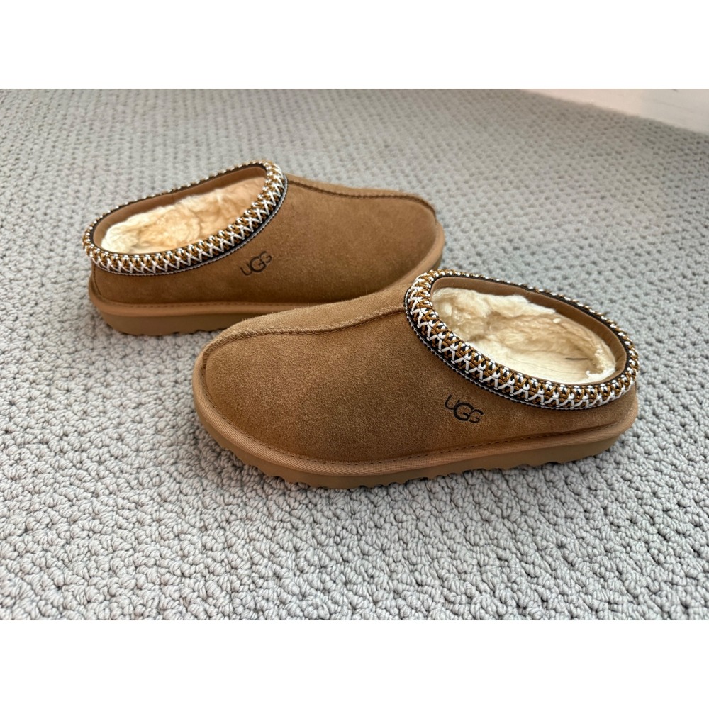 UGG Tasman II Slippers Chestnut Suede Sheepskin Big Kids 4 1019066K